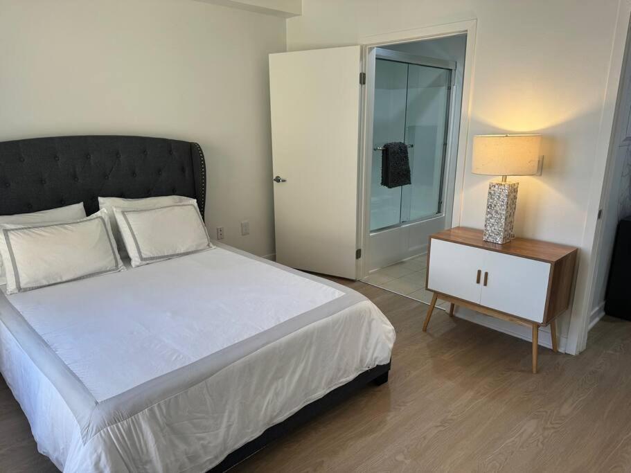 The Carlton- Modern-Luxury 2 Master Suites In Hrt Of Sm Steps To Ocean Ave Los Angeles Buitenkant foto