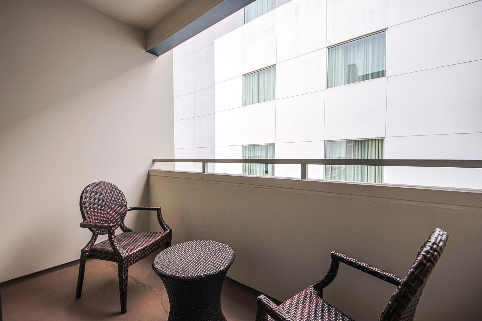 The Carlton- Modern-Luxury 2 Master Suites In Hrt Of Sm Steps To Ocean Ave Los Angeles Buitenkant foto