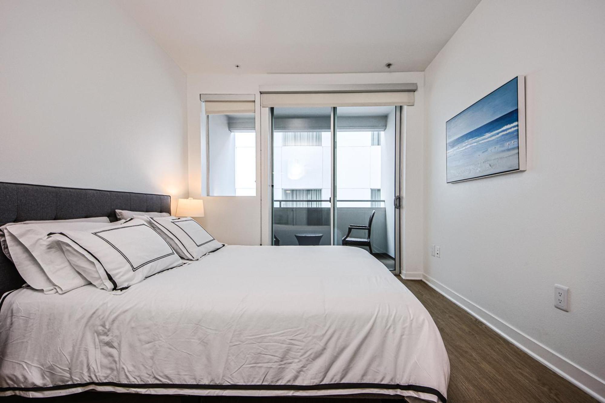 The Carlton- Modern-Luxury 2 Master Suites In Hrt Of Sm Steps To Ocean Ave Los Angeles Buitenkant foto